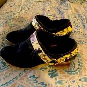 Anthropology booties